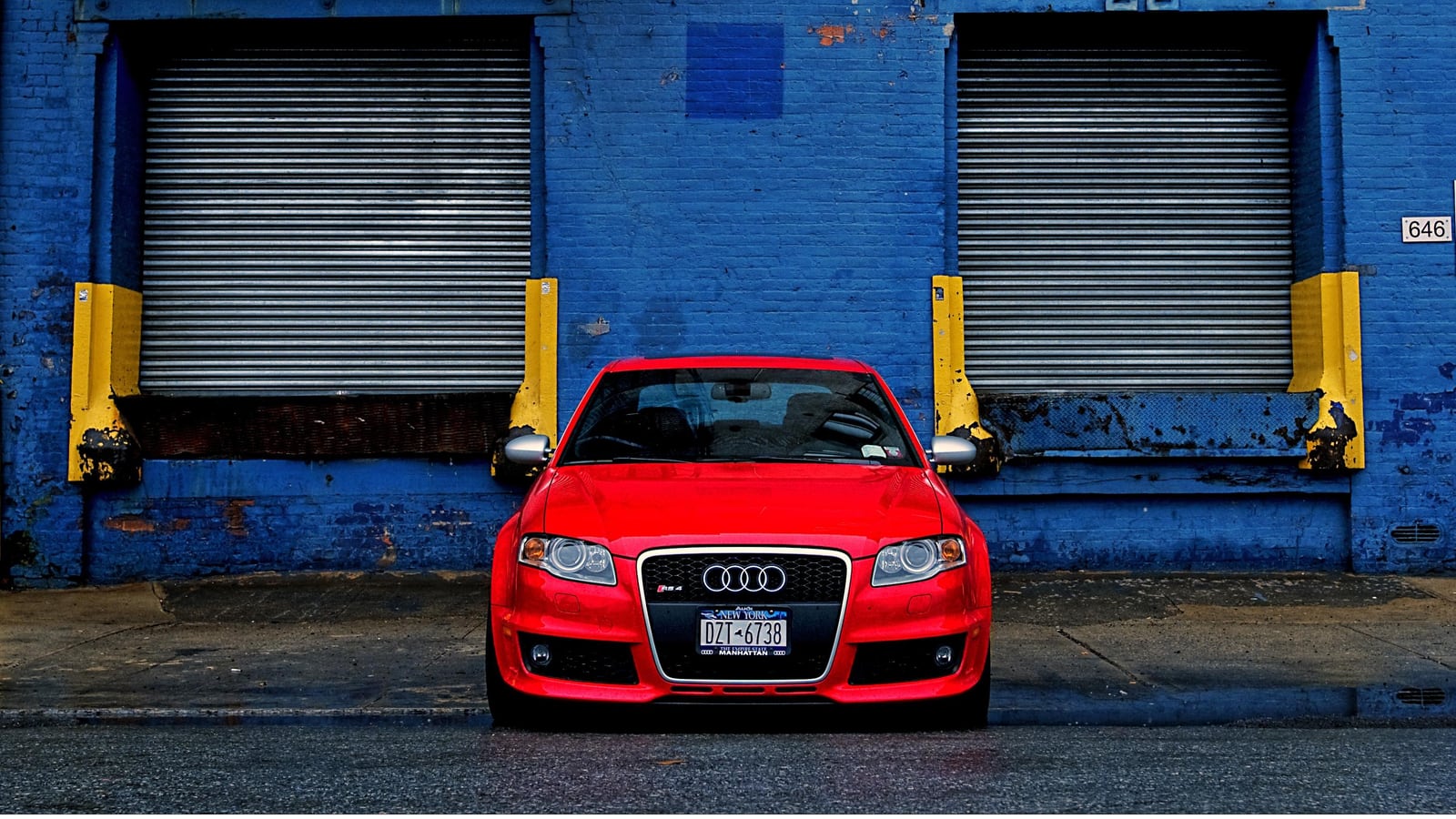 Audi RS 4 B7 sedan photographed outdoors